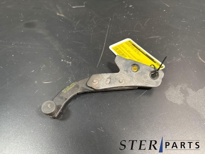 Roulette porte coulissante droite d'un Mercedes Vito (744), 3 mois de garantie, Utilisé, -, -