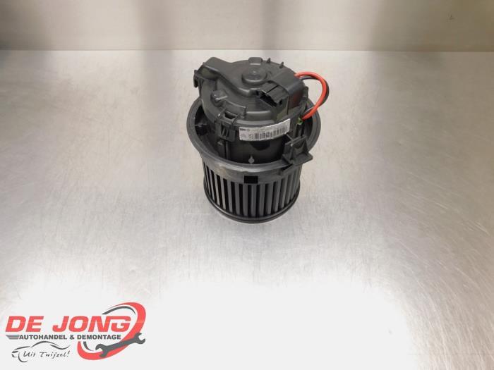 Moteur de ventilation chauffage d'un Peugeot 208, Autos : Pièces & Accessoires, -, 3 mois de garantie, Utilisé, -