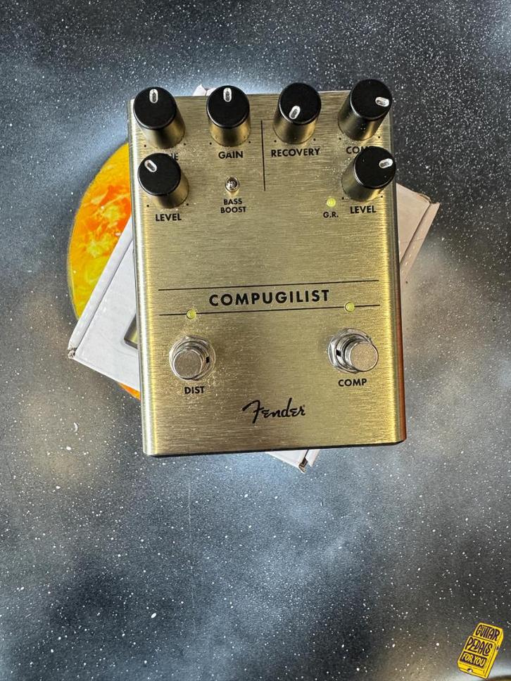 Compresseur et distorsion Fender Compugilist, Musique & Instruments, Effets, Comme neuf, Distortion, Overdrive ou Fuzz, Compresseur