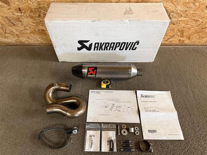 Akrapovic uitlaat demper Honda CBR1000RR 2008-2013 SC59, Motoren, Onderdelen | Honda, Gebruikt, Verzenden