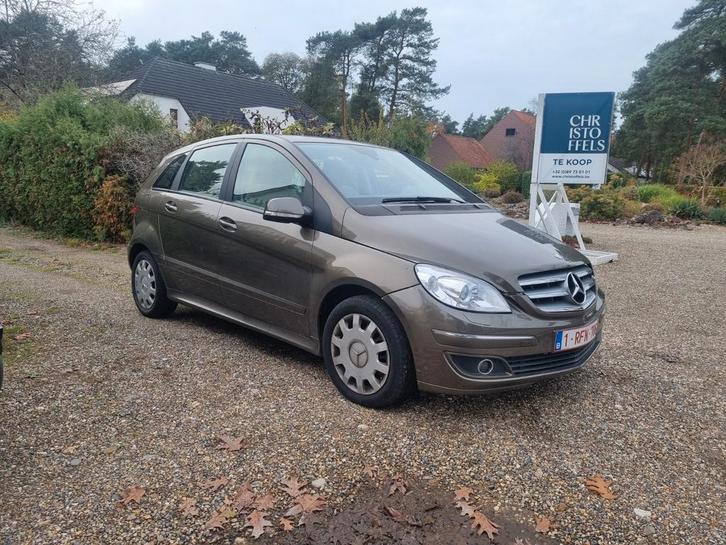 Mercedes B180 Automatic avec seulement 124 000 km, Autos, Mercedes-Benz, Entreprise, Achat, Classe B, ABS, Airbags, Air conditionné