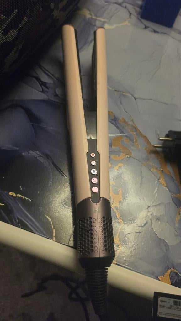 Dyson airstrait, Handtassen en Accessoires, Ophalen