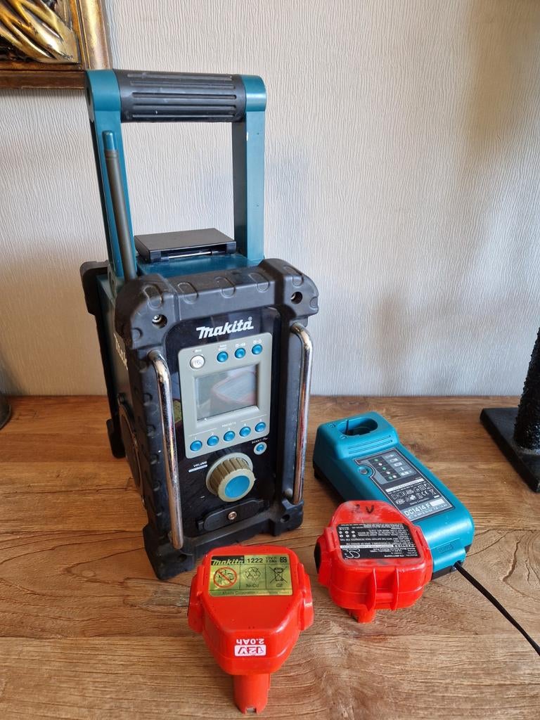Makita BMR100 werfradio bouwradio, Ophalen of Verzenden, Bouwradio