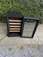 Cave à vin vitrée 28 bouteilles, Enlèvement, Utilisé