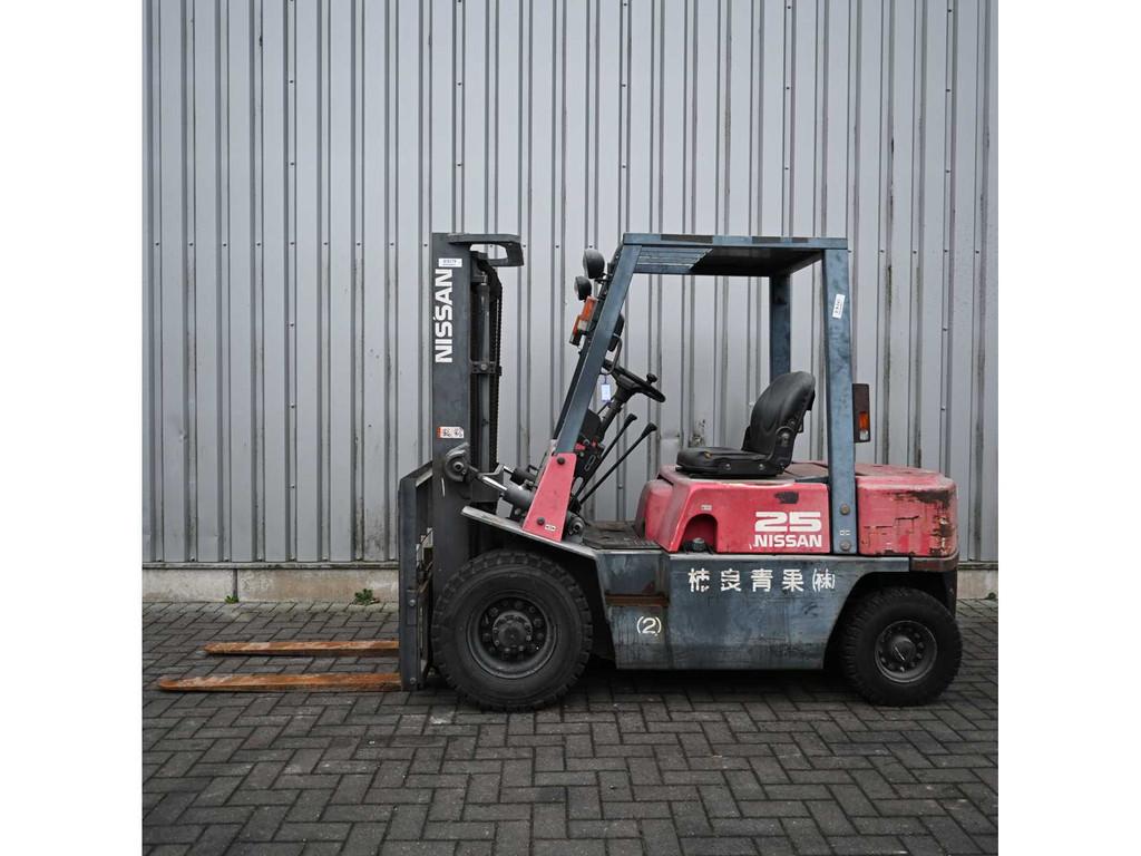 Nissan - NJ02M20 - Élévateur, Articles professionnels, Machines & Construction | Chariots élévateurs & Transport interne, Chariot élévateur