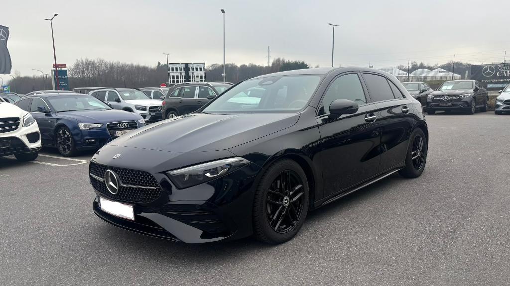 Mercedes-Benz Classe A 180 AMG line, Autos, 100 kW, Achat, 4 cm³, Noir