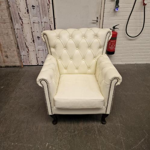 Southfolk Classic Chesterfield Fauteuil – Vanille, Leer, Antiek en Kunst, Antiek | Meubels | Stoelen en Sofa's, Ophalen