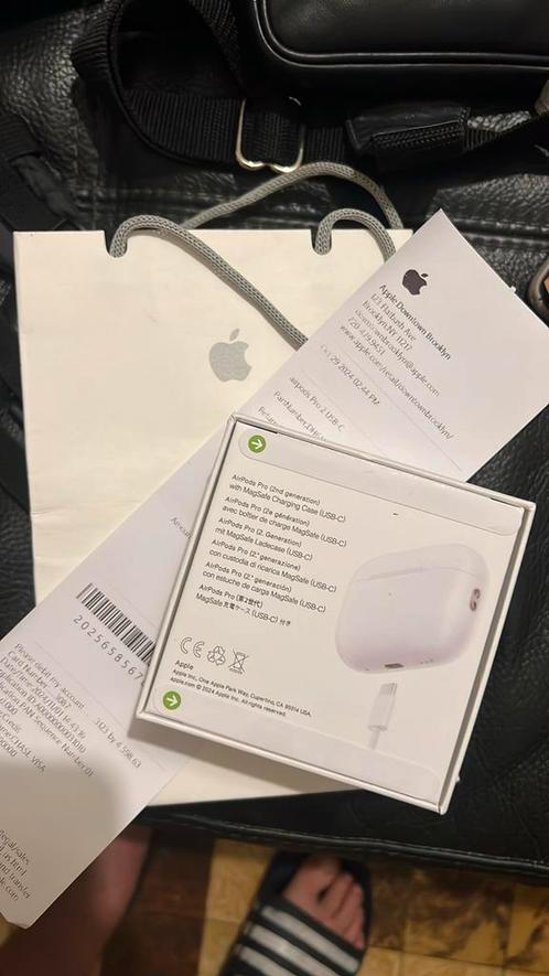 Airpods pro 2 (2eme generation) ORIGINAL!!! Neuf, Telecommunicatie, Mobiele telefoons | Oordopjes, Zo goed als nieuw, Ophalen