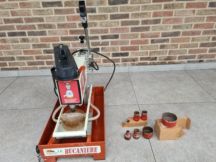 Raimondi Bucannaire gaten boren in tegels, Bricolage & Construction, Outillage | Foreuses, Utilisé, Perceuse, Enlèvement