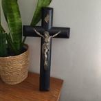 Kruisbeeld in zwart en zilver, Antiek en Kunst, Antiek | Religieuze voorwerpen, Ophalen of Verzenden