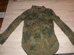 stoer hemd legerprint maat 122 - 128, Kinderen en Baby's, Meisje, Ophalen of Verzenden, Zo goed als nieuw, Overhemd of Blouse