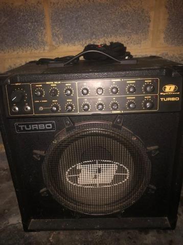 Gitaar: DYNACORD Turbo-versterker en diffuser beschikbaar voor biedingen