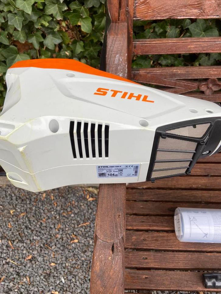 Professionele heggenschaar STIHL nieuw met garantie, Tuin en Terras, Heggenscharen, Zo goed als nieuw, Ophalen