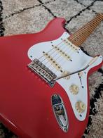 Fender Vintera 50s Road Worn Stratocaster fiesta red, Zo goed als nieuw, Ophalen
