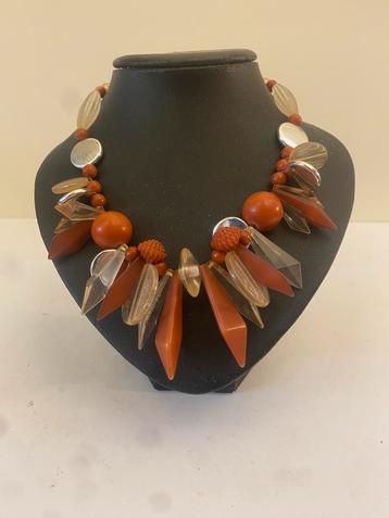 Vintage jaren 90 Oranje Kunststof dames Ketting. beschikbaar voor biedingen