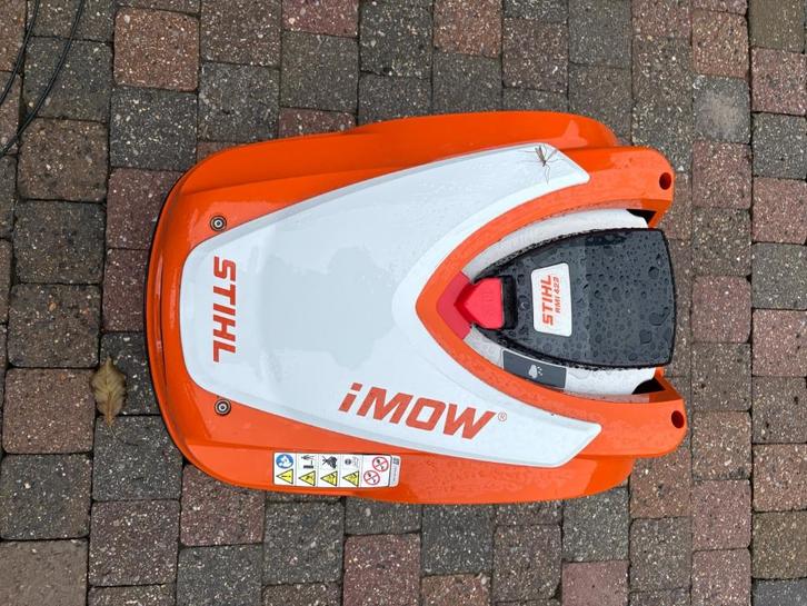 Robotgrasmaaier tihl, Tuin en Terras, Robotmaaiers, Zo goed als nieuw, Met regensensor, Ophalen