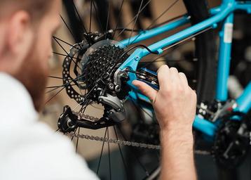 Fietsreparatie/elektrische fiets/scooter  beschikbaar voor biedingen