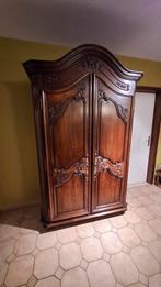 Massief Eiken houten kast met prachtig houtsnijwerk, Ophalen