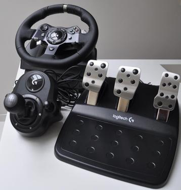 Logitech G920 + pedalen + shifter voor PS4/5 en pc beschikbaar voor biedingen
