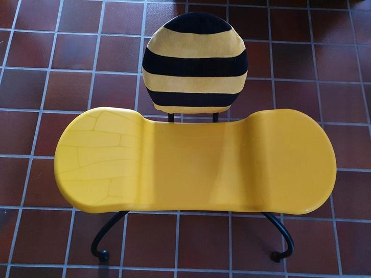 Unieke stevige kinderstoel in de vorm van een bij, Kinderen en Baby's, Kinderstoelen, Zo goed als nieuw, Overige typen, Ophalen