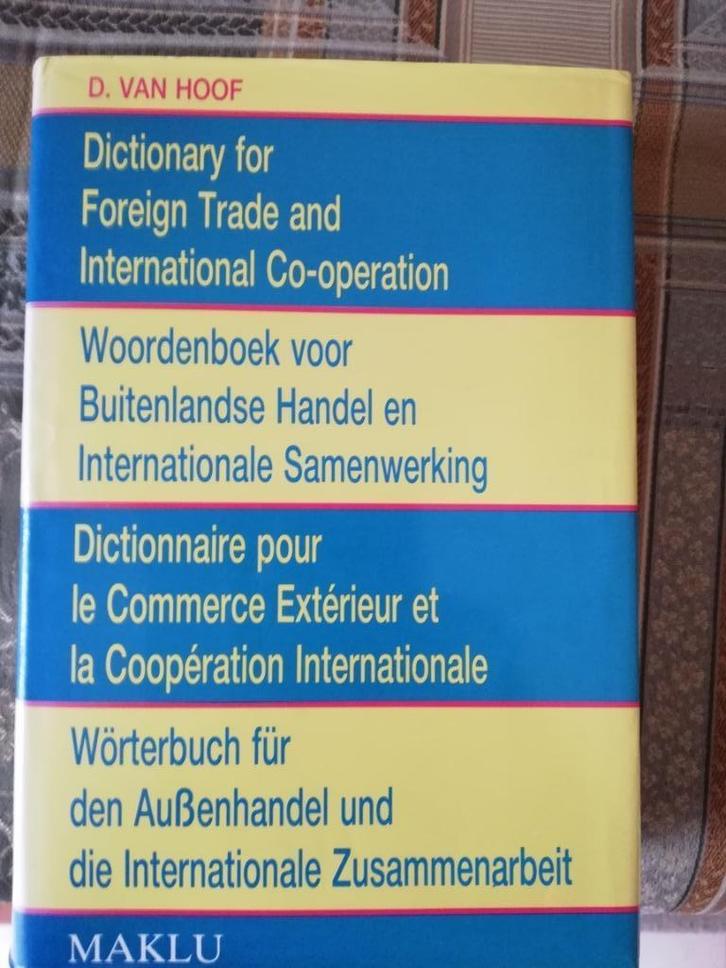 Woordenboeken: internationale handel + buitenlandse handel, Boeken, Economie, Management en Marketing, Zo goed als nieuw, Ophalen of Verzenden