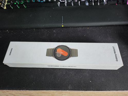 Samsung Galaxy Watch 7 40mm, Handtassen en Accessoires, Smartwatches, Gebruikt, Android, Groen, Afstand, Conditie, GPS, Hartslag