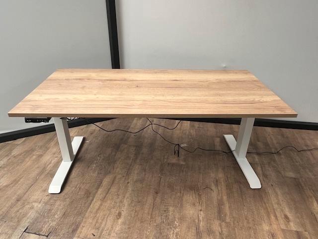 Elektrisch zit sta bureau (wit), Computers en Software, Laptoptafels, Ophalen of Verzenden