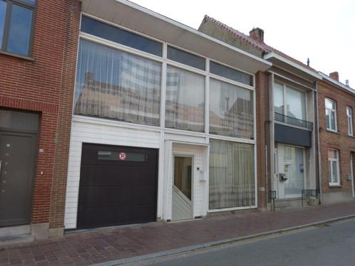 grote woning te koop aan schappelijke prijs, Immo, Huizen en Appartementen te koop, Provincie West-Vlaanderen