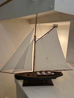 Houten zeilboot, Ophalen, Zo goed als nieuw