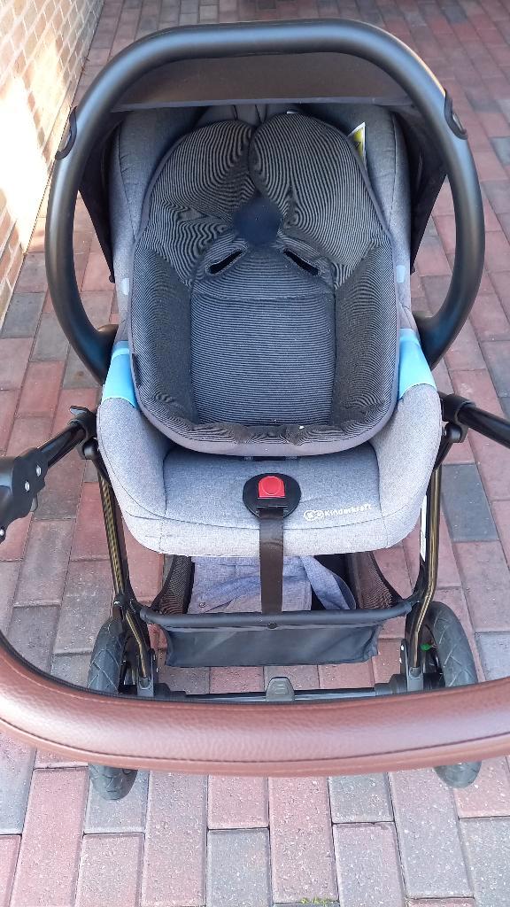 Kinderkoets merk Kinderkraft, Enfants & Bébés, Poussettes & Combinaisons, Utilisé, Poussette combi, Autres marques, Pneus, Avec siège auto