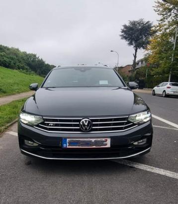 Volkswagen Passat break essence RLine full options 