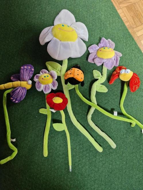 Leuke stoffen decoratie  "happy birthday " bloemen, Huis en Inrichting, Woonaccessoires | Overige, Ophalen of Verzenden