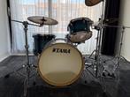 Nieuw Tama drumstel met gebruikte snare en cimbalen, Muziek en Instrumenten, Drumstellen en Slagwerk, Ophalen, Zo goed als nieuw