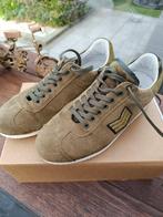Kaki groene sneakers TANGO maat 38 Nieuwe!, Tango, Nieuw, Ophalen of Verzenden, Sneakers
