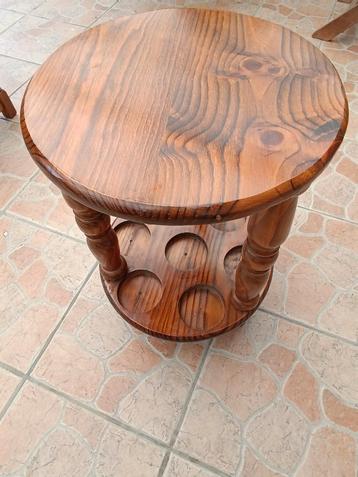 Table porte bouteille en chêne  beschikbaar voor biedingen