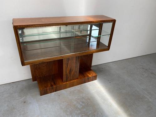 Art Deco vitrinekast in notenhout, Huis en Inrichting, Kasten | Vitrinekasten, Zo goed als nieuw, 100 tot 150 cm, 100 tot 150 cm