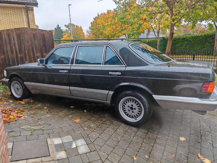 W126 
Mercedes-Benz 560 SEL (1989) – Amerikaanse uitvoering, Auto's, Mercedes-Benz, Particulier, Elektrische ramen, Ophalen