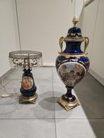 Mooie vaas en lamp van blauw porselein., Ophalen