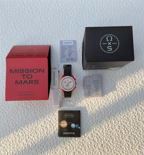 Swatch X omega moonswatch mission to mars., Handtassen en Accessoires, Horloges | Heren, Omega, Verzenden