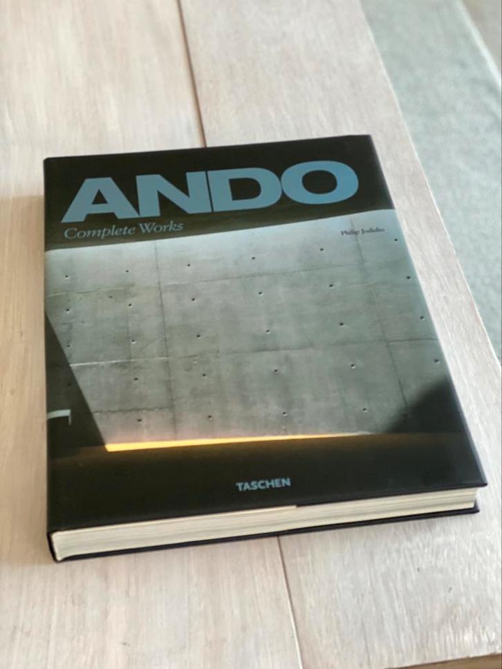 Boek ANDO - Complete Works - Architectuur, Boeken, Kunst en Cultuur | Architectuur, Zo goed als nieuw, Architecten, Ophalen