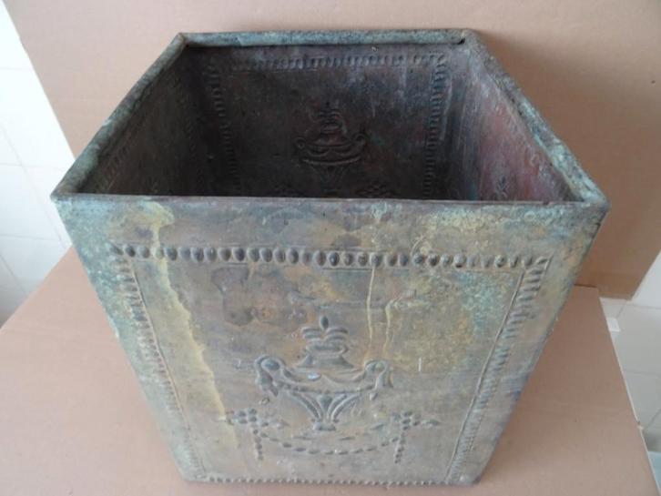 Jardinière vintage en cuivre 31x31x35cm Jardinière en cuivre, Jardin & Terrasse, Bacs à fleurs & Jardinières, Utilisé, Autres matériaux