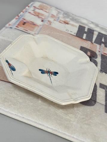 Vintage keramiek grote asbak libelle 23 centimeter wit beschikbaar voor biedingen