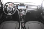 Mini One *1ste Eigenaar*Navigatie*Carplay*DAB*, Voorwielaandrijving, Stof, 0 kg, Zwart