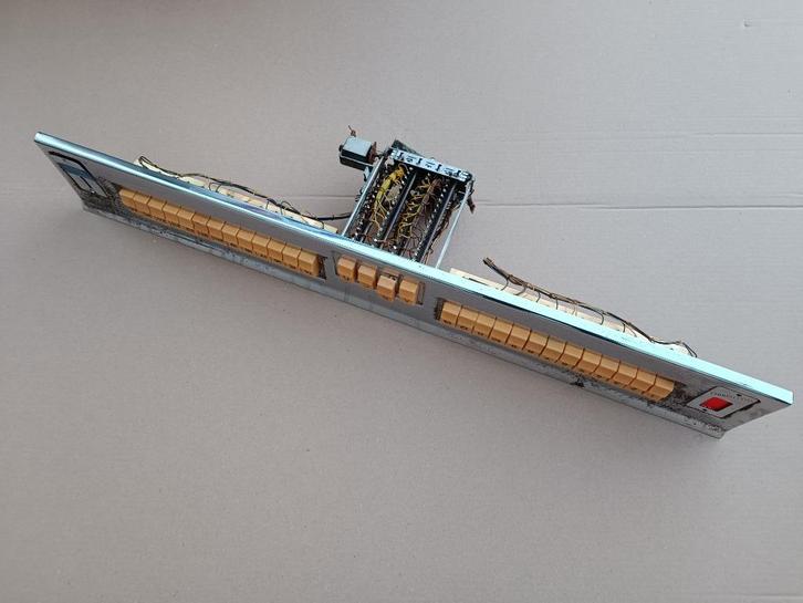 Toetsenbord jupiter 104 S (1961) jukebox, Verzamelen, Automaten | Jukeboxen, Verzenden