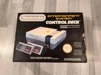 Nintendo NES in doos met 2 games en 2 controllers, Ophalen, Gebruikt, Met 2 controllers, Met games