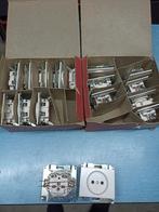 Lot de 17 prises Niko neuves sans terre, Bricolage & Construction, Enlèvement ou Envoi