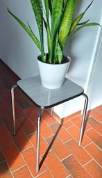 Tabouret/table à plantes rétro en formica, Maison & Meubles, Comme neuf, Enlèvement ou Envoi, Fer