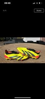 Predator mix voetbalschoenen topstaat, Sport en Fitness, Voetbal, Ophalen, Zo goed als nieuw