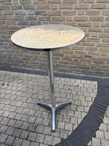 Sta/ Bar /Feest Tuin Tafels beschikbaar voor biedingen