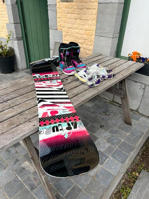 Snowboard set; board, bindingen, boots maat 38, snowboardzak, Sport en Fitness, Snowboarden, Gebruikt, Board, Ophalen